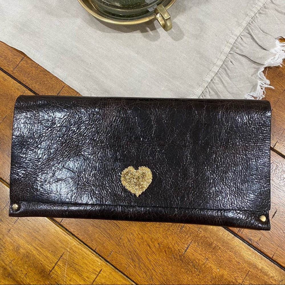 Moss Mills Because I Love U Clutch. Brown.